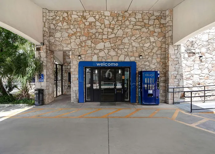 Motel 6-San Antonio, Tx - Northwest Medical Center